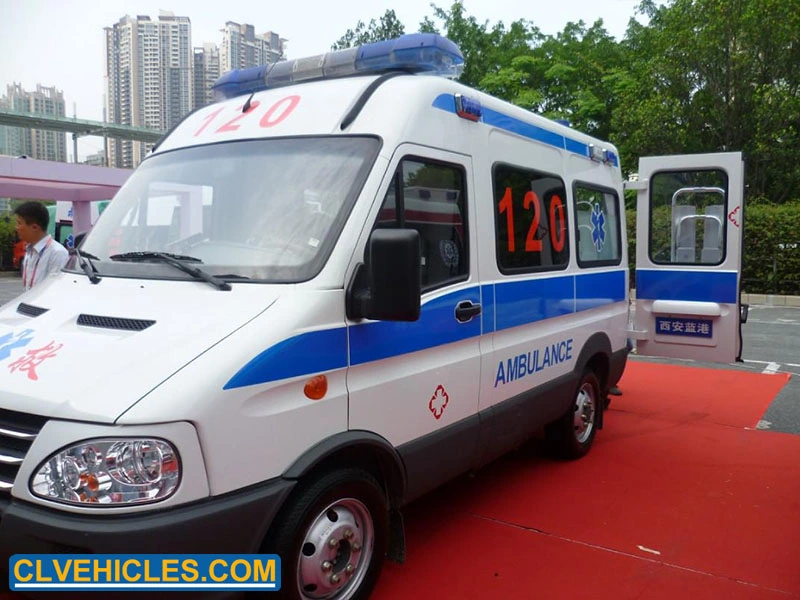 Chengli Brand 4X2 Diesel Engine Manual Ward Type Ambulance Vehicle